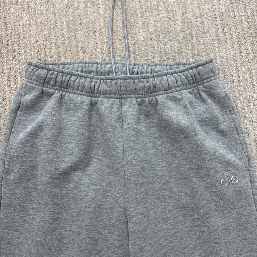 ALO Yoga Heather Gray Joggers